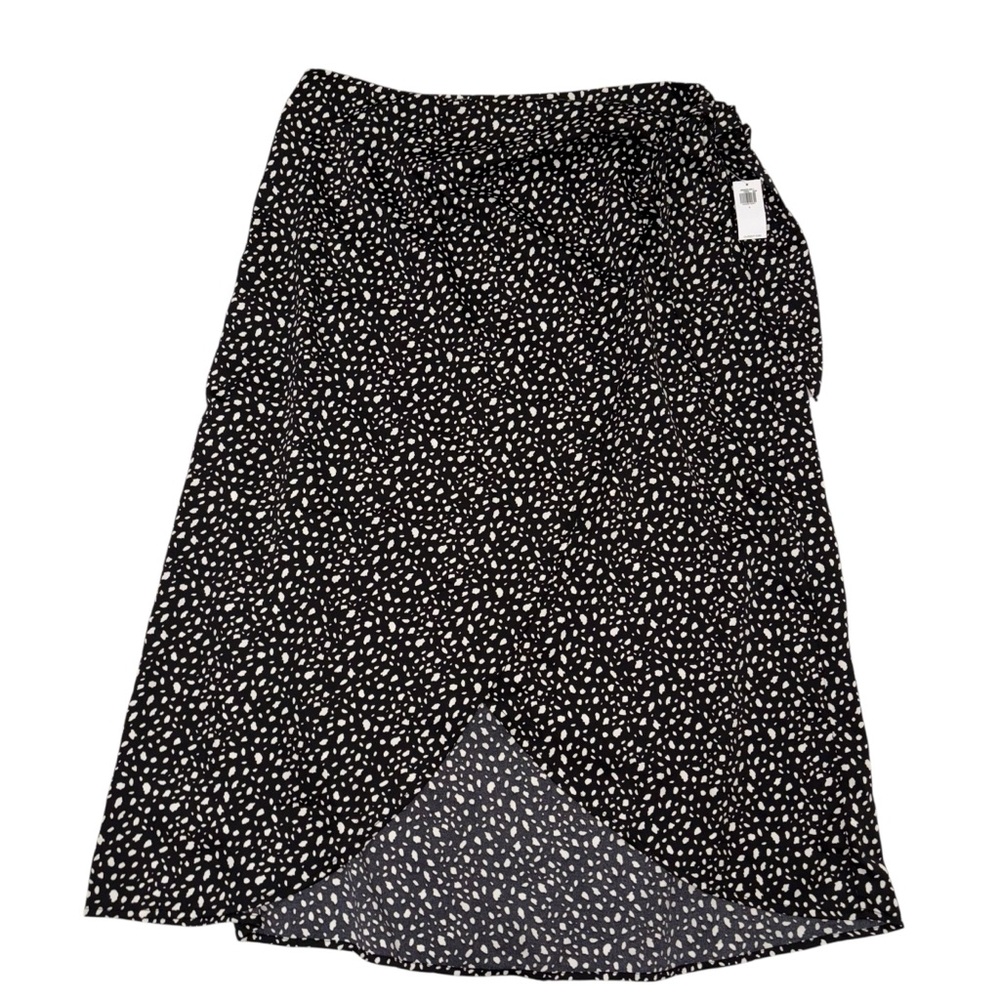NWT Old Navy Black and White Polka Dot wrap Skirt Size Large